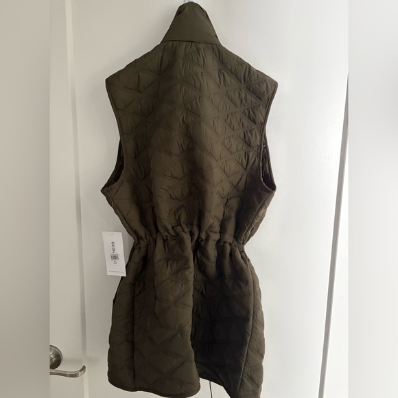 Bernardo Khaki Quilted Vest, M, water repellent. NWT - Picture 7 of 9